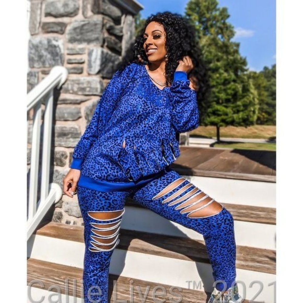 Miz Wild & Untamed Survivor: Slashed BLUE Cheetah Sweat Set - Picture 5 of 12